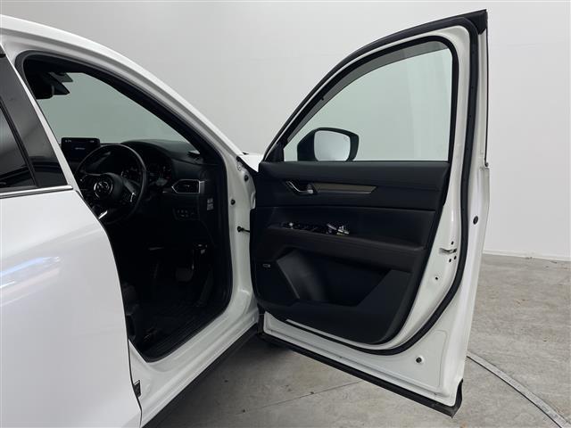 CX-5 XD エクスクルーシブモード 純正9型ナビ フルセグTV 全周囲カメラ 衝突被害軽減システム アダクティブクルーズコントロール BOSEプレミアムサウンド ステアリングヒーター 電動リアゲート ブラインドスポットモニター 禁煙車(40枚目)