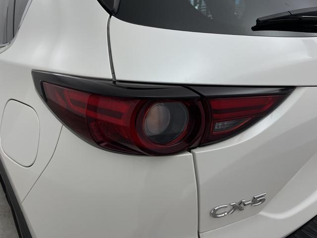 CX-5 XD エクスクルーシブモード 純正9型ナビ フルセグTV 全周囲カメラ 衝突被害軽減システム アダクティブクルーズコントロール BOSEプレミアムサウンド ステアリングヒーター 電動リアゲート ブラインドスポットモニター 禁煙車(69枚目)