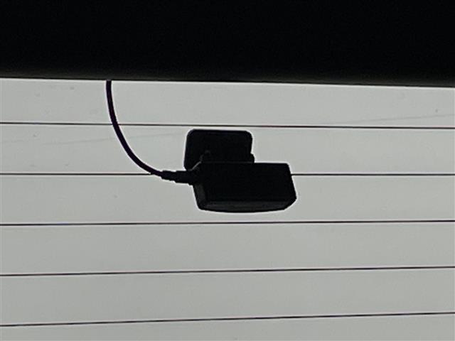 ヴォクシー ハイブリッドS-Z モデリスタエアロ 快適利便パッケージ ユニバーサルステップ 純正14型後席モニター 純正10.5型ナビ 電動リアゲート ステアリングヒーター 両側電動スライドドア ビルトインETC2.0 禁煙車(16枚目)