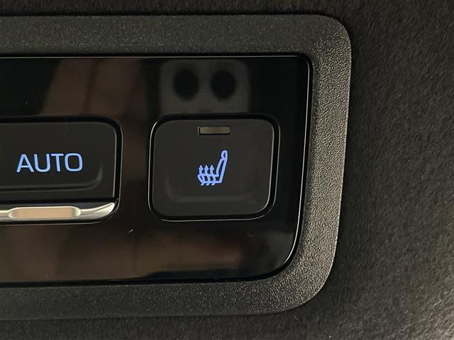 ヴォクシー ハイブリッドS-Z モデリスタエアロ 快適利便パッケージ ユニバーサルステップ 純正14型後席モニター 純正10.5型ナビ 電動リアゲート ステアリングヒーター 両側電動スライドドア ビルトインETC2.0 禁煙車(26枚目)