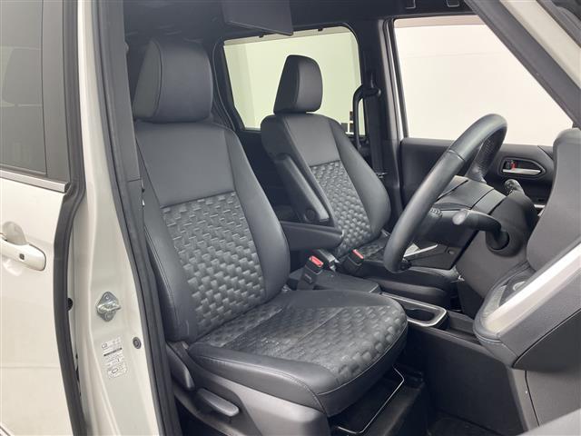 ヴォクシー ハイブリッドS-Z モデリスタエアロ 快適利便パッケージ ユニバーサルステップ 純正14型後席モニター 純正10.5型ナビ 電動リアゲート ステアリングヒーター 両側電動スライドドア ビルトインETC2.0 禁煙車(29枚目)