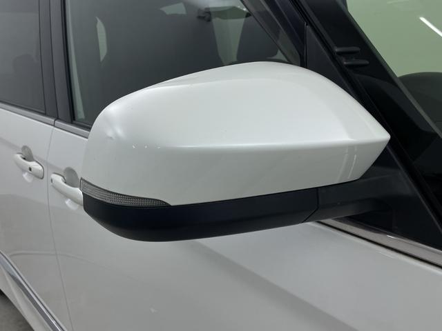 ヴォクシー ハイブリッドS-Z モデリスタエアロ 快適利便パッケージ ユニバーサルステップ 純正14型後席モニター 純正10.5型ナビ 電動リアゲート ステアリングヒーター 両側電動スライドドア ビルトインETC2.0 禁煙車(56枚目)