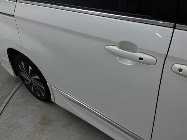 ヴォクシー ハイブリッドS-Z モデリスタエアロ 快適利便パッケージ ユニバーサルステップ 純正14型後席モニター 純正10.5型ナビ 電動リアゲート ステアリングヒーター 両側電動スライドドア ビルトインETC2.0 禁煙車(58枚目)