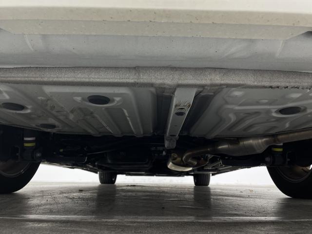 ヴォクシー ハイブリッドS-Z モデリスタエアロ 快適利便パッケージ ユニバーサルステップ 純正14型後席モニター 純正10.5型ナビ 電動リアゲート ステアリングヒーター 両側電動スライドドア ビルトインETC2.0 禁煙車(76枚目)