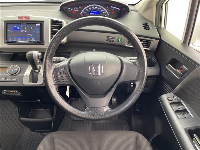 フリード G ジャストセレクション 社外7型ナビ フルセグTV バックカメラ 両側電動スライドドア 横滑り防止機能 ステアリングスイッチ オートエアコン HIDオートライト 純正フロアマット 前後ドライブレコーダー ビルトインETC(20枚目)