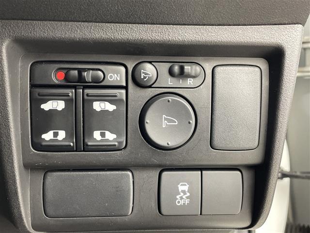 フリード G ジャストセレクション 社外7型ナビ フルセグTV バックカメラ 両側電動スライドドア 横滑り防止機能 ステアリングスイッチ オートエアコン HIDオートライト 純正フロアマット 前後ドライブレコーダー ビルトインETC(27枚目)