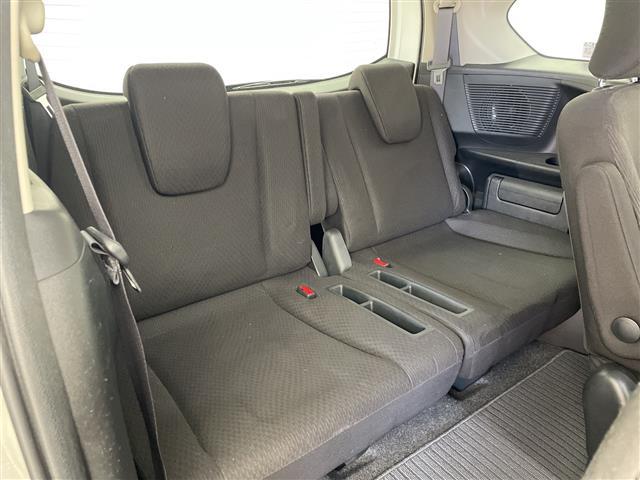 フリード G ジャストセレクション 社外7型ナビ フルセグTV バックカメラ 両側電動スライドドア 横滑り防止機能 ステアリングスイッチ オートエアコン HIDオートライト 純正フロアマット 前後ドライブレコーダー ビルトインETC(32枚目)