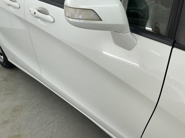 フリード G ジャストセレクション 社外7型ナビ フルセグTV バックカメラ 両側電動スライドドア 横滑り防止機能 ステアリングスイッチ オートエアコン HIDオートライト 純正フロアマット 前後ドライブレコーダー ビルトインETC(54枚目)