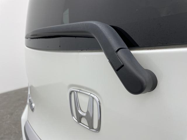 フリード G ジャストセレクション 社外7型ナビ フルセグTV バックカメラ 両側電動スライドドア 横滑り防止機能 ステアリングスイッチ オートエアコン HIDオートライト 純正フロアマット 前後ドライブレコーダー ビルトインETC(76枚目)