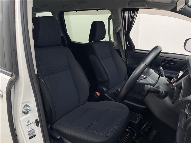 ノア ハイブリッドX 社外7型ナビ フルセグTV 社外12型後部席モニター 片側電動スライドドア 衝突被害軽減システム プッシュスタート ステアリングスイッチ オートエアコン 純正15アルミホイール ETC 禁煙車(24枚目)