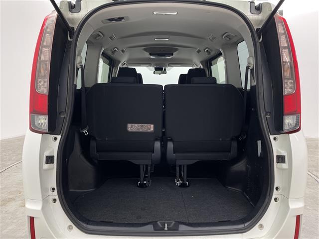 ノア ハイブリッドX 社外7型ナビ フルセグTV 社外12型後部席モニター 片側電動スライドドア 衝突被害軽減システム プッシュスタート ステアリングスイッチ オートエアコン 純正15アルミホイール ETC 禁煙車(38枚目)