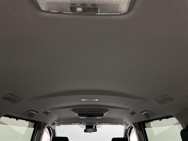 ノア ハイブリッドX 社外7型ナビ フルセグTV 社外12型後部席モニター 片側電動スライドドア 衝突被害軽減システム プッシュスタート ステアリングスイッチ オートエアコン 純正15アルミホイール ETC 禁煙車(43枚目)