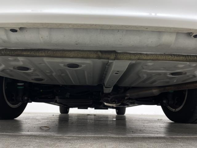 ノア ハイブリッドX 社外7型ナビ フルセグTV 社外12型後部席モニター 片側電動スライドドア 衝突被害軽減システム プッシュスタート ステアリングスイッチ オートエアコン 純正15アルミホイール ETC 禁煙車(44枚目)