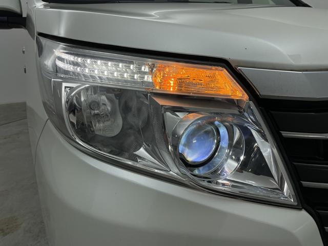 ノア ハイブリッドX 社外7型ナビ フルセグTV 社外12型後部席モニター 片側電動スライドドア 衝突被害軽減システム プッシュスタート ステアリングスイッチ オートエアコン 純正15アルミホイール ETC 禁煙車(54枚目)