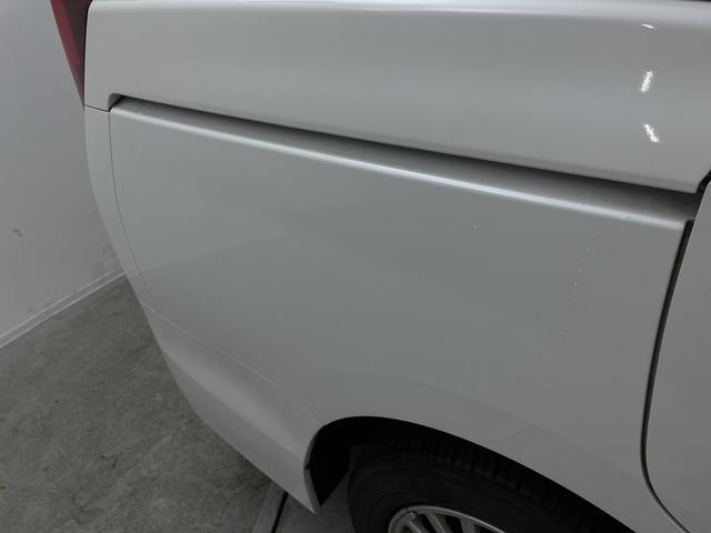 ノア ハイブリッドX 社外7型ナビ フルセグTV 社外12型後部席モニター 片側電動スライドドア 衝突被害軽減システム プッシュスタート ステアリングスイッチ オートエアコン 純正15アルミホイール ETC 禁煙車(59枚目)