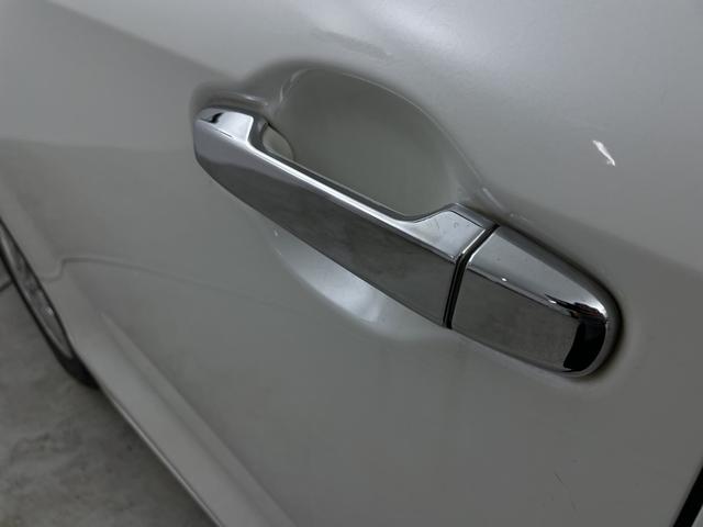 ノア ハイブリッドX 社外7型ナビ フルセグTV 社外12型後部席モニター 片側電動スライドドア 衝突被害軽減システム プッシュスタート ステアリングスイッチ オートエアコン 純正15アルミホイール ETC 禁煙車(61枚目)