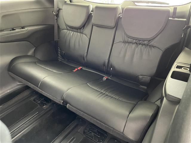 オデッセイハイブリッド e:HEVアブソルート・EXブラックエディション 純正15.6インチフリップダウンモニター 純正11.4インチナビ マルチビューカメラシステム 両側パワースライドドア パワーバックドア ホンダセンシング 黒本革シート シートヒーター ETC 禁煙車(33枚目)