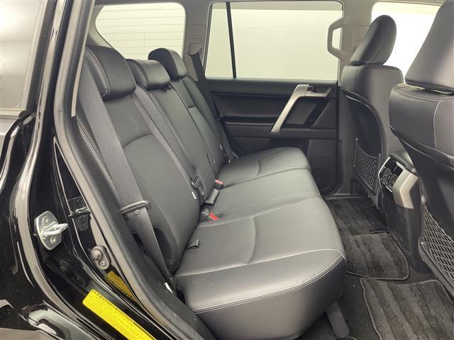 ランドクルーザープラド TX Lパッケージ マットブラックエディション サンルーフ ルーフレール 純正9型ナビ 全周囲カメラ 純正ビルトインETC2.0 レザーシート シートヒーター エアーシート パワーシート ウッドコンビハンドル アイドリングストップ 禁煙車(31枚目)