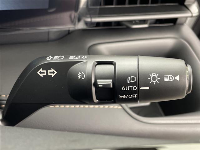 セレナ e-パワー ハイウェイスターV 登録未使用車 純正12.3型ナビ フルセグTV 全周囲カメラ ワイヤレス充電 アダプティブクルーズコントロール ブラインドスポットモニター 両側電動スライドドア デジタルインナーミラー ETC2.0(18枚目)