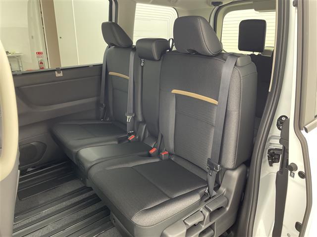 セレナ e-パワー ハイウェイスターV 登録未使用車 純正12.3型ナビ フルセグTV 全周囲カメラ ワイヤレス充電 アダプティブクルーズコントロール ブラインドスポットモニター 両側電動スライドドア デジタルインナーミラー ETC2.0(37枚目)