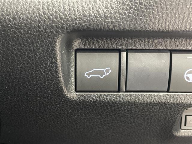 RAV4 アドベンチャー JAOSエアロ 純正9型ナビ 全周囲カメラ ブラインドスポットモニター アダプティブクルーズコントロール 電動リアゲート ステアリングヒーター シートヒーター エアシート ETC スマートキー 禁煙車(8枚目)