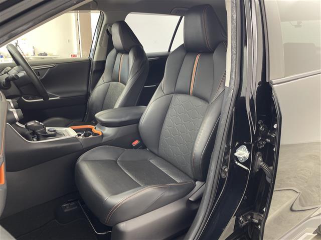 RAV4 アドベンチャー JAOSエアロ 純正9型ナビ 全周囲カメラ ブラインドスポットモニター アダプティブクルーズコントロール 電動リアゲート ステアリングヒーター シートヒーター エアシート ETC スマートキー 禁煙車(32枚目)
