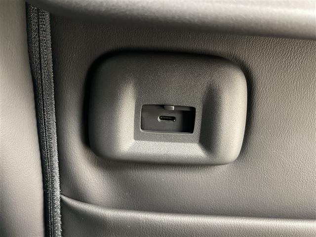 セレナ e-パワー ハイウェイスターV 登録未使用車 純正12.3型ナビ フルセグTV 全周囲カメラ ワイヤレス充電 アダプティブクルーズコントロール ブラインドスポットモニター 両側電動スライドドア デジタルインナーミラー ETC2.0(18枚目)