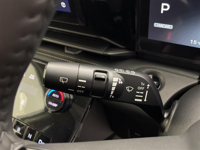 セレナ e-パワー ハイウェイスターV 登録未使用車 純正12.3型ナビ フルセグTV 全周囲カメラ ワイヤレス充電 アダプティブクルーズコントロール ブラインドスポットモニター 両側電動スライドドア デジタルインナーミラー ETC2.0(24枚目)