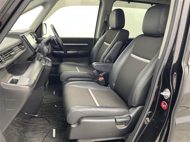 ステップワゴンスパーダ スパーダ・クールスピリット　ホンダセンシング　純正９型インターナビ　後席１０型フリップダウンモニター　ＥＴＣ　全周囲モニター　フルセグテレビ　シートヒーター　パドルシフト　ステアリングスイッチ　ＬＥＤヘッドライト　バニティミラー　禁煙車（28枚目）