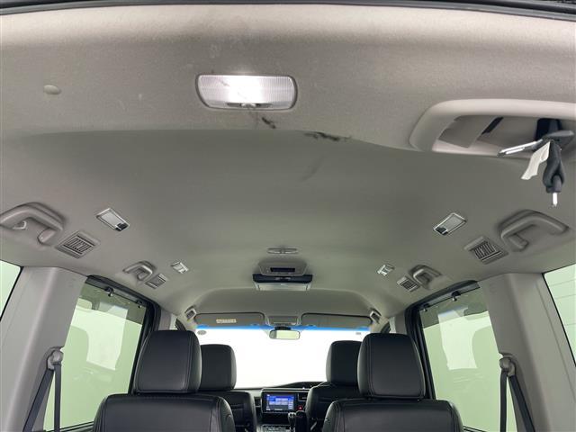 ステップワゴンスパーダ スパーダ・クールスピリット　ホンダセンシング　純正９型インターナビ　後席１０型フリップダウンモニター　ＥＴＣ　全周囲モニター　フルセグテレビ　シートヒーター　パドルシフト　ステアリングスイッチ　ＬＥＤヘッドライト　バニティミラー　禁煙車（43枚目）