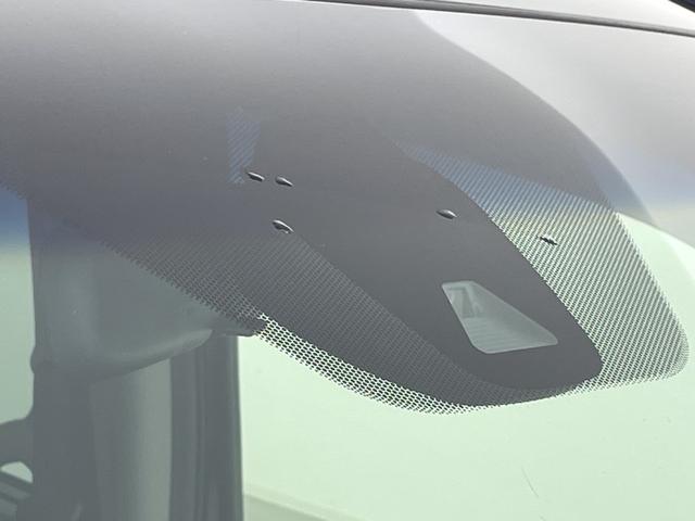 ステップワゴンスパーダ スパーダ・クールスピリット　ホンダセンシング　純正９型インターナビ　後席１０型フリップダウンモニター　ＥＴＣ　全周囲モニター　フルセグテレビ　シートヒーター　パドルシフト　ステアリングスイッチ　ＬＥＤヘッドライト　バニティミラー　禁煙車（44枚目）