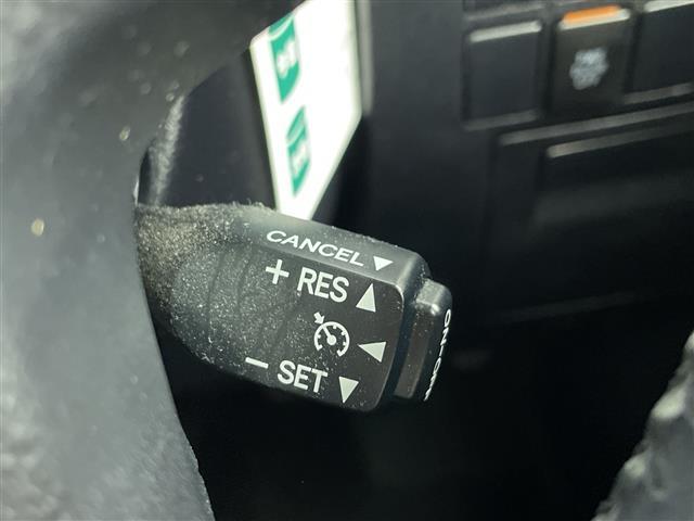 アルファード ２．５Ｓ　純正１０型ナビ　アルパイン後席モニター　バックカメラ　両側電動スライドドア　ビルトインＥＴＣ　クルーズコントロール　ウッドコンビステアリング　ステアリングスイッチ　ＬＥＤライト　スマートキー　禁煙車（8枚目）