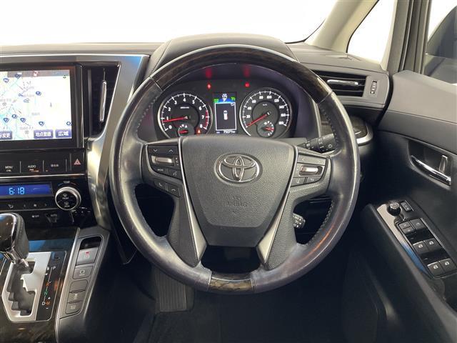 アルファード ２．５Ｓ　純正１０型ナビ　アルパイン後席モニター　バックカメラ　両側電動スライドドア　ビルトインＥＴＣ　クルーズコントロール　ウッドコンビステアリング　ステアリングスイッチ　ＬＥＤライト　スマートキー　禁煙車（13枚目）