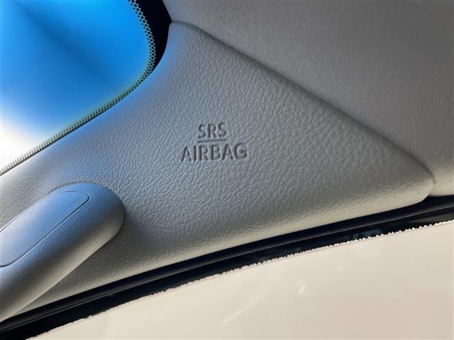 アルファード ２．５Ｓ　純正１０型ナビ　アルパイン後席モニター　バックカメラ　両側電動スライドドア　ビルトインＥＴＣ　クルーズコントロール　ウッドコンビステアリング　ステアリングスイッチ　ＬＥＤライト　スマートキー　禁煙車（24枚目）