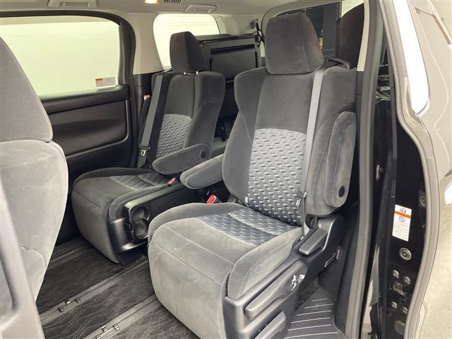 アルファード ２．５Ｓ　純正１０型ナビ　アルパイン後席モニター　バックカメラ　両側電動スライドドア　ビルトインＥＴＣ　クルーズコントロール　ウッドコンビステアリング　ステアリングスイッチ　ＬＥＤライト　スマートキー　禁煙車（37枚目）