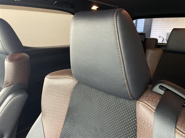 アルファード ２．５Ｓ　Ａパッケージ　タイプブラック　純正９型ナビ　純正１０型後部席モニター　ＪＢＬプレミアムサウンド　バックカメラ　衝突被害軽減ブレーキ　電動リアゲート　両側電動スライドドア　ＥＴＣ２．０　純正ドラレコ　ハーフレザーシート　ＬＥＤライト（35枚目）