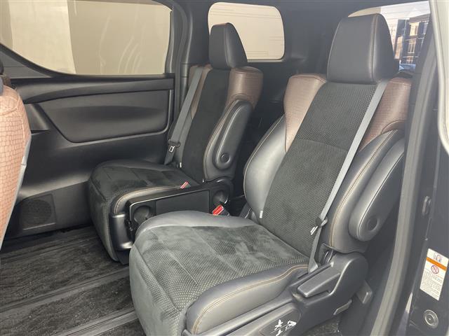 アルファード ２．５Ｓ　Ａパッケージ　タイプブラック　純正９型ナビ　純正１０型後部席モニター　ＪＢＬプレミアムサウンド　バックカメラ　衝突被害軽減ブレーキ　電動リアゲート　両側電動スライドドア　ＥＴＣ２．０　純正ドラレコ　ハーフレザーシート　ＬＥＤライト（37枚目）