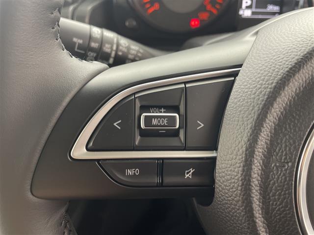 ジムニーノマド ＦＣ　登録済未使用車　４ＷＤ　アダプティブクルーズコントロール　後退時ブレーキサポート　衝突被害軽減ブレーキ　レーンキープアシスト　ダウンヒルアシスト　横滑り防止　前席シートヒーター　誤発進抑制ブレーキ（11枚目）