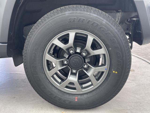 ジムニーノマド ＦＣ　登録済未使用車　４ＷＤ　アダプティブクルーズコントロール　後退時ブレーキサポート　衝突被害軽減ブレーキ　レーンキープアシスト　ダウンヒルアシスト　横滑り防止　前席シートヒーター　誤発進抑制ブレーキ（72枚目）