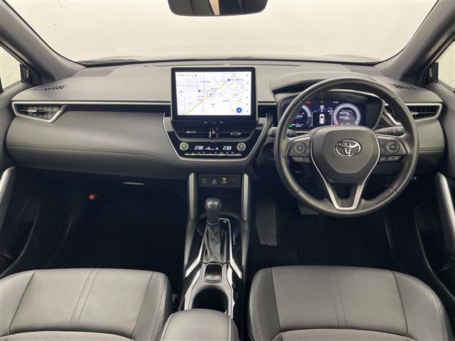 カローラクロス ハイブリッド　Ｚ　純正１０．５型ナビ　バックカメラ　フルセグＴＶ　ＥＴＣ２．０　ハーフレザーシート　シートヒーター　電動リアゲート　純正アルミホイール　衝突被害軽減ブレーキ　レーンアシスト　ＬＥＤヘッドライト　禁煙車（2枚目）