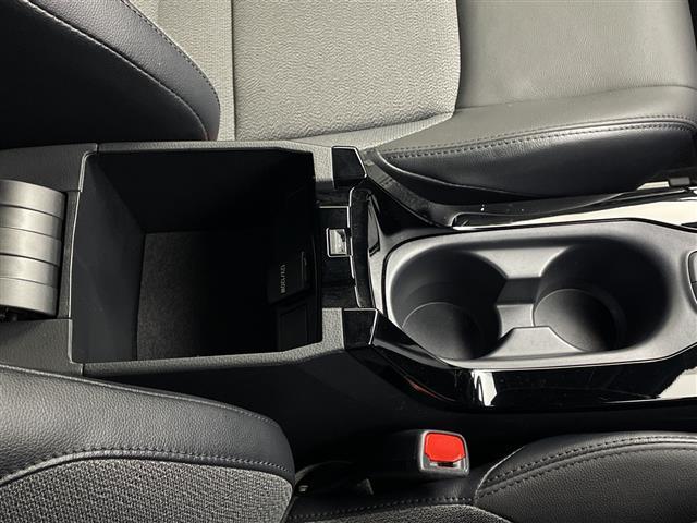 カローラクロス ハイブリッド　Ｚ　純正１０．５型ナビ　バックカメラ　フルセグＴＶ　ＥＴＣ２．０　ハーフレザーシート　シートヒーター　電動リアゲート　純正アルミホイール　衝突被害軽減ブレーキ　レーンアシスト　ＬＥＤヘッドライト　禁煙車（30枚目）