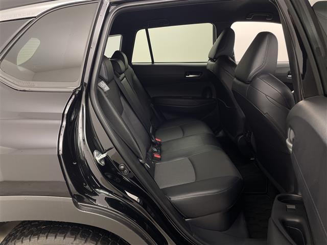 カローラクロス ハイブリッド　Ｚ　純正１０．５型ナビ　バックカメラ　フルセグＴＶ　ＥＴＣ２．０　ハーフレザーシート　シートヒーター　電動リアゲート　純正アルミホイール　衝突被害軽減ブレーキ　レーンアシスト　ＬＥＤヘッドライト　禁煙車（34枚目）