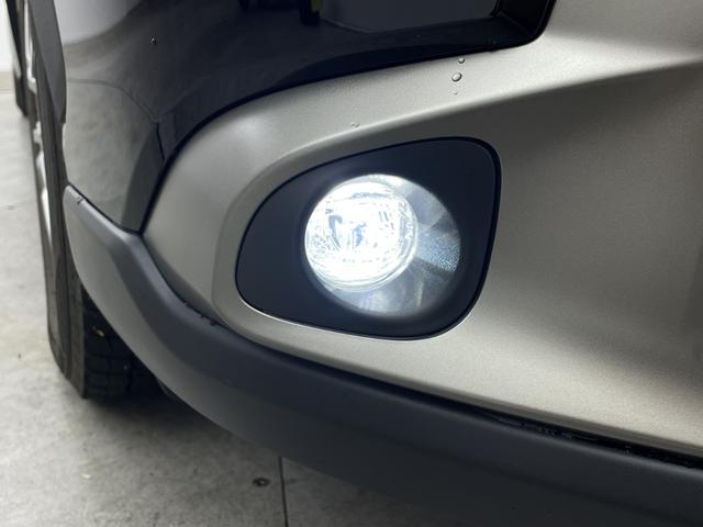 カローラクロス ハイブリッド　Ｚ　純正１０．５型ナビ　バックカメラ　フルセグＴＶ　ＥＴＣ２．０　ハーフレザーシート　シートヒーター　電動リアゲート　純正アルミホイール　衝突被害軽減ブレーキ　レーンアシスト　ＬＥＤヘッドライト　禁煙車（56枚目）