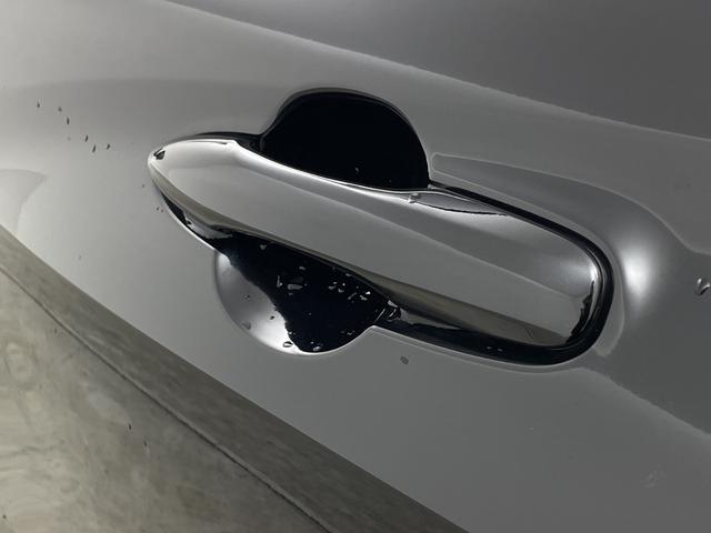 カローラクロス ハイブリッド　Ｚ　純正１０．５型ナビ　バックカメラ　フルセグＴＶ　ＥＴＣ２．０　ハーフレザーシート　シートヒーター　電動リアゲート　純正アルミホイール　衝突被害軽減ブレーキ　レーンアシスト　ＬＥＤヘッドライト　禁煙車（60枚目）