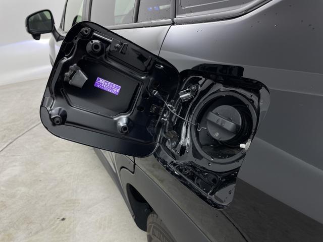 カローラクロス ハイブリッド　Ｚ　純正１０．５型ナビ　バックカメラ　フルセグＴＶ　ＥＴＣ２．０　ハーフレザーシート　シートヒーター　電動リアゲート　純正アルミホイール　衝突被害軽減ブレーキ　レーンアシスト　ＬＥＤヘッドライト　禁煙車（66枚目）