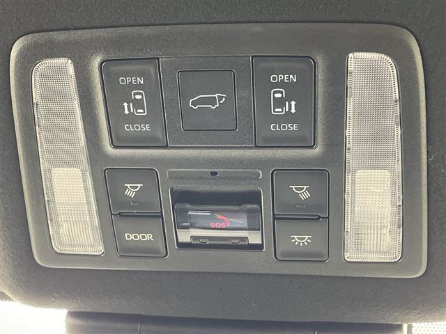 ヴォクシー ハイブリッドＳ－Ｚ　純正１０．５型ナビ　バックカメラ　ＣＤ／ＤＶＤデッキ　快適利便パッケージＨｉｇｈ　前後ドラレコ　両側電動スライドドア　ハーフレザーシート　シートヒーター　衝突被害軽減ブレーキ　レーンアシスト　禁煙（6枚目）