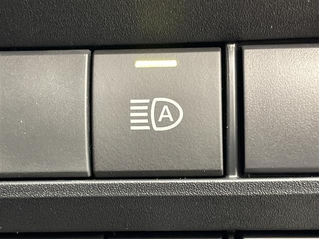 ヴォクシー ハイブリッドＳ－Ｚ　純正１０．５型ナビ　バックカメラ　ＣＤ／ＤＶＤデッキ　快適利便パッケージＨｉｇｈ　前後ドラレコ　両側電動スライドドア　ハーフレザーシート　シートヒーター　衝突被害軽減ブレーキ　レーンアシスト　禁煙（22枚目）