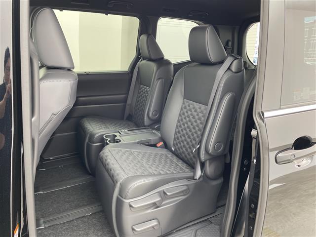 ヴォクシー ハイブリッドＳ－Ｚ　純正１０．５型ナビ　バックカメラ　ＣＤ／ＤＶＤデッキ　快適利便パッケージＨｉｇｈ　前後ドラレコ　両側電動スライドドア　ハーフレザーシート　シートヒーター　衝突被害軽減ブレーキ　レーンアシスト　禁煙（36枚目）