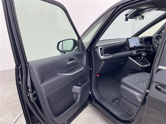 ヴォクシー ハイブリッドＳ－Ｚ　純正１０．５型ナビ　バックカメラ　ＣＤ／ＤＶＤデッキ　快適利便パッケージＨｉｇｈ　前後ドラレコ　両側電動スライドドア　ハーフレザーシート　シートヒーター　衝突被害軽減ブレーキ　レーンアシスト　禁煙（41枚目）