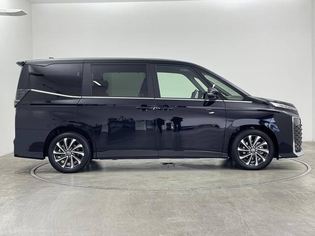 ヴォクシー ハイブリッドＳ－Ｚ　純正１０．５型ナビ　バックカメラ　ＣＤ／ＤＶＤデッキ　快適利便パッケージＨｉｇｈ　前後ドラレコ　両側電動スライドドア　ハーフレザーシート　シートヒーター　衝突被害軽減ブレーキ　レーンアシスト　禁煙（50枚目）